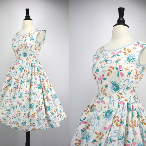 50s Dress Vintage Mid Century Modern Novelty Print Starburst Flowers & Dragonflies Full Skirt / XXS / short bodice / see cond. 1950s Dresses