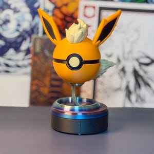 Functional Flareon Pokeball