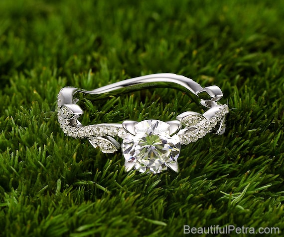 Hermoso anillo de compromiso hotsell