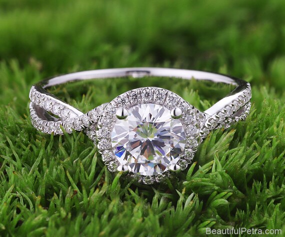 Pave Twist Ring 2025 | www.urbag.ws