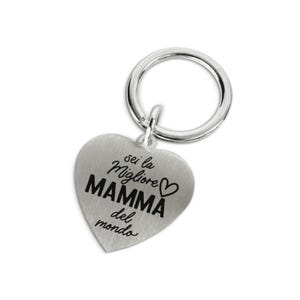 Personalized heart-shaped keychain, you&#39;re the best mom in the world, gift idea.