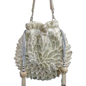 White Bridal potli Bag with Tassels Handmade Embroidered Wedding Floral Drawstring Purse for Women Indian Ethnic Bag Party Favor potli