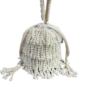 Perlen Potli Damentasche | Handgemachte Braut Perlen Geldbörse | Weiße Hochzeits-Clutch | Pailletten Fransen Indian Party Tasche