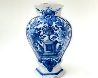 オランダのデルフトの花瓶、1780年頃