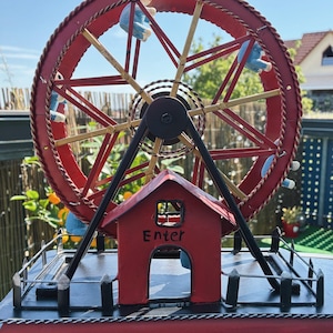 Vintage Wind-Up Ferris Wheel Toy – Retro Carnival Metal Collectible – Mechanical Home Decor