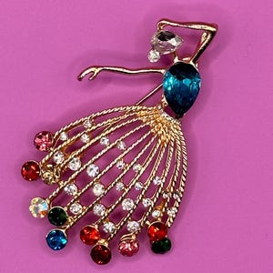 Dancer Brooch, Holiday Jewellery Gift Brooch, Nutcracker