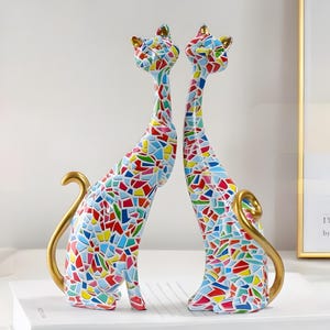 Nordic Graffiti Art Cat Sculpture – Kleurrijk harsbeeldje, abstract woondecoratie voor slaapkamer, bureaublad, hal of kantoor