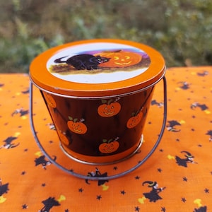 Vintage Halloween Tin Pail Container,  Black Cat and Jack o Lantern on Top,  Russ Berrie Co Bucket with Lid