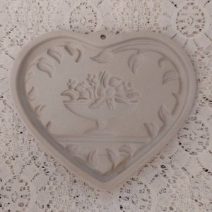 Come to the Table Heart Shaped Pampered Chef Shortbread Cookie Mold 1999