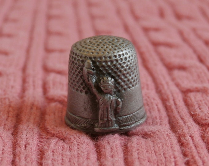 Statue of Liberty Thimble New York City Themed Vintage Collectible