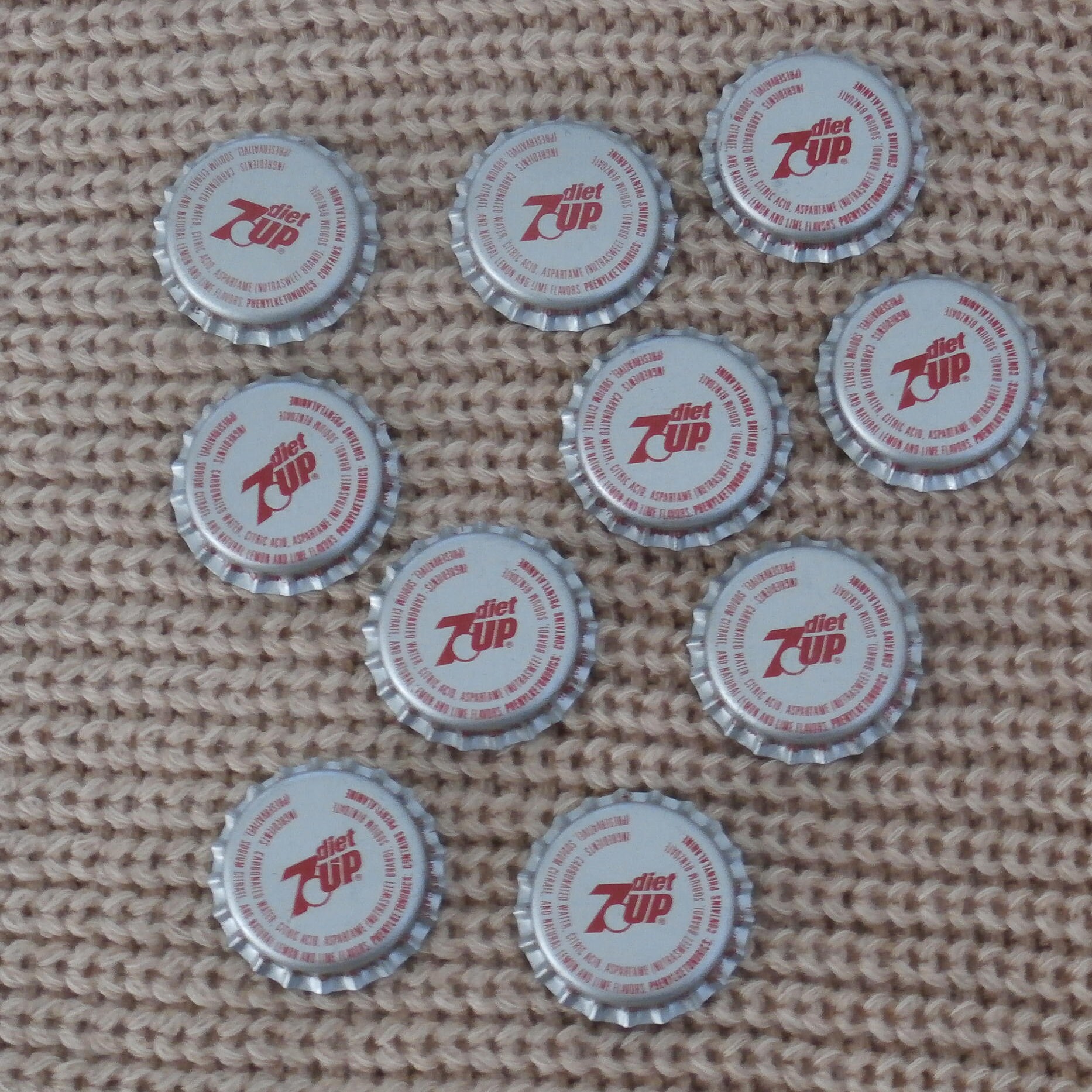 10 diet 7UP 7 Up Soda Bottle Caps for crafting or collecting, Unused