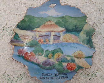 Sunken Gardens, San Antonio Souvenir Leaf Dish Vintage Handpainted in Japan Texas Collectible