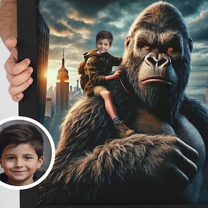 Niños montando gorila King Kong, retrato infantil personalizado, retrato de bebé personalizado, arte mural infantil personalizado, regalos de cumpleaños, niños pequeños