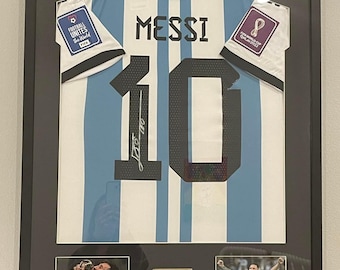 Wooden Jersey Frame Display Case With 2 Idols Photos & 1 Signature | Sports jersey Frame | Jersey Shadowbox | Wall Décor | Gift For Him
