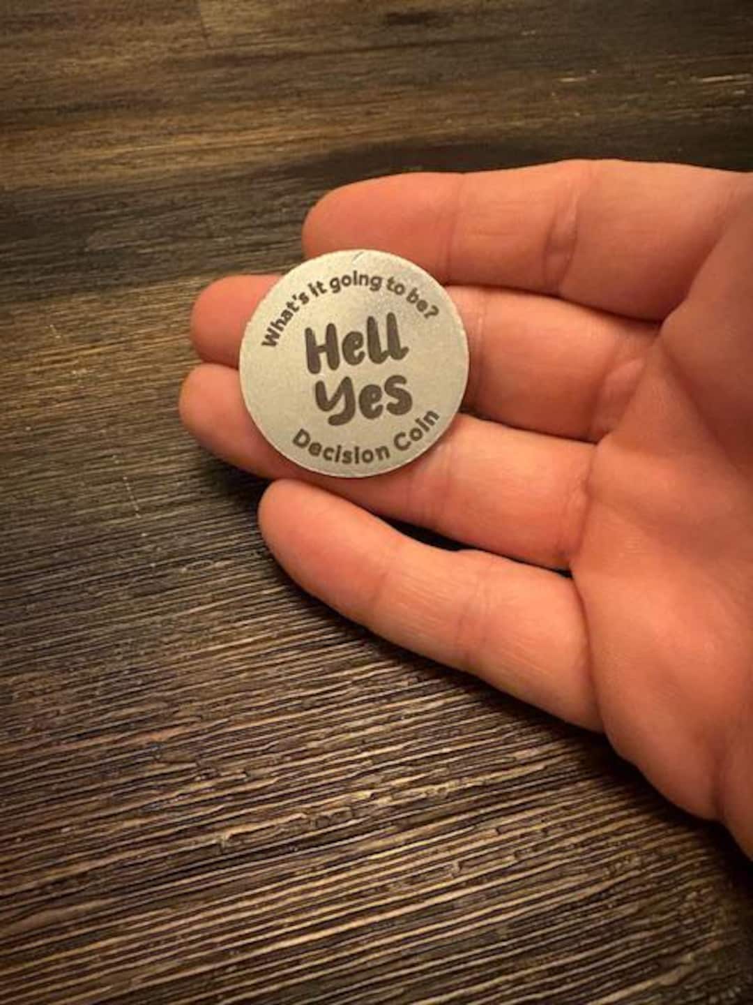 Moneda De Decisión Sí/No De Metal Con Ojo Que Todo Lo Ve Y Ángel De La Muerte – Decoración Gótica Y Regalo Original