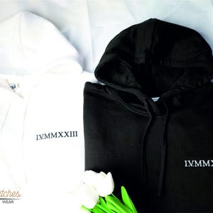 Embroidered Roman Numeral Hoodie, Custom Anniversary Date Matching Hoodie, Personalised Initial On Sleeve Jumper, Memorable Gift for Couples