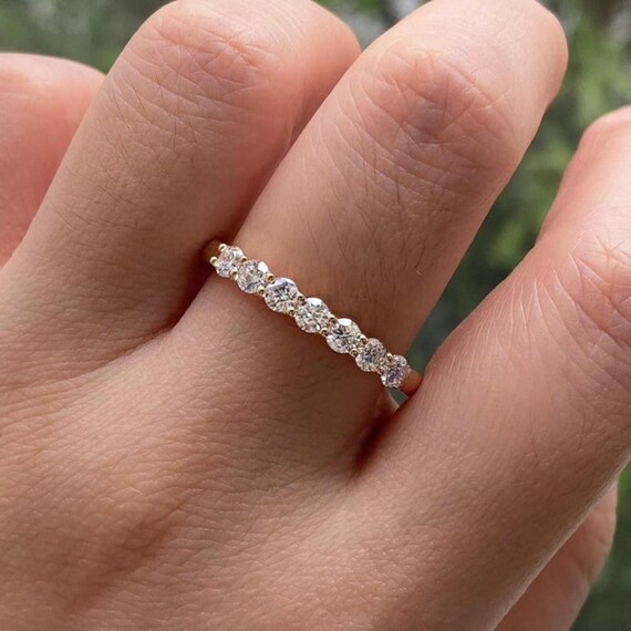 Round Cut Moissanite Engagement Ring Round Cut Minimalist 7 Stone Weeding Ring 14K Gold Ring Moissanite Bridal Ring For Her Anniversary Ring