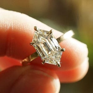 Bague de fiançailles diamant Moissanite taille hexagonale 3,00 carats Bague cadeau d&#39;anniversaire de mariage Moissanite en or jaune massif 14 carats pour elle