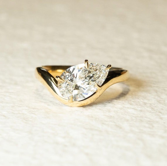 2.50 CT Unique Pear Cut Prong Set Moissanite Diamond Engagement Ring 14K Solid Yellow Gold Solitaire Thick Band Wedding Ring Gift For Her