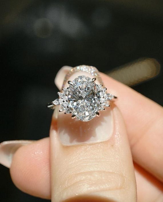 2.50 CT Elongated Oval Cut Moissanite Diamond Engagement Ring 14K Solid White Gold Solitaire Star Brust Style Wedding Gift Ring for Her