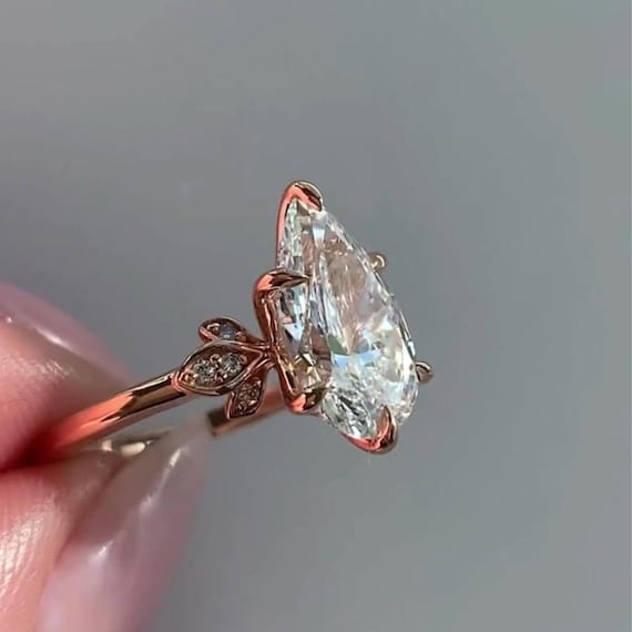Floral 3 CT Pear Cut Moissanite Engagement Ring Vintage 14K Gold Moissanite Diamond Wedding Ring Nature Inspire Ring Promise Ring For Women