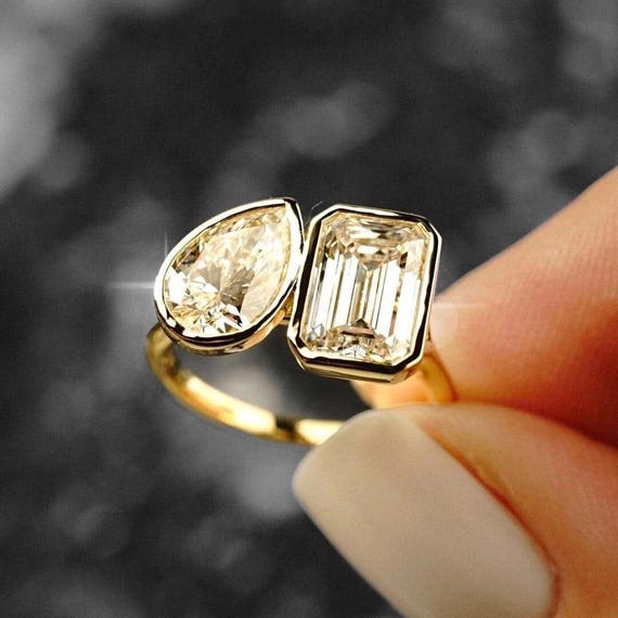 4.00 TCW Toi Et Moi Pear And Emerald Cut Moissanite Engagement Ring 14K Solid Gold Solitaire Bezel Set Two Stone Wedding Anniversary Ring