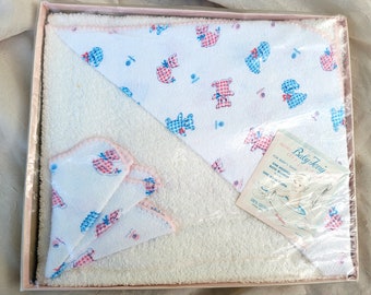 Vintage Baby Pink and Blue Boxed Gift Set Hooded Bath Blanket and Wash Cloth 100% Cotton