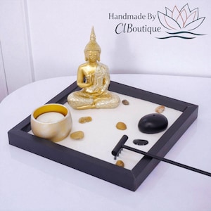 Mini juego de jardín zen con estatua de Buda, bandeja de arena para meditación, decoración de escritorio, regalo de atención plena para el hogar y la oficina, alivio del estrés.