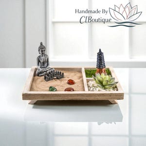 Mini juego de jardín zen con estatua de Buda, pagoda, puente y bandeja de arena, decoración espiritual de escritorio para meditación y atención plena, regalo