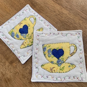 Quilted Mug Rug Coasters: Appliqued Floral Coffee Cup Set