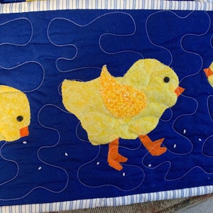 Appliquéd Chicks Mini Quilt/Three Little Chicks Table Topper/Wall Hanging image 5