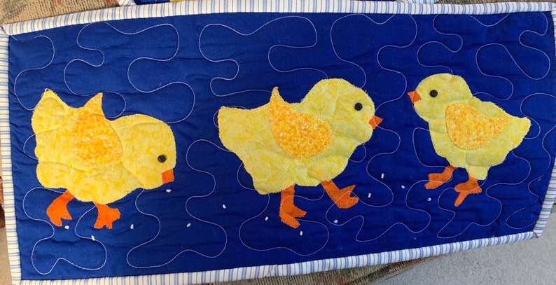 Appliquéd Chicks Mini Quilt/Three Little Chicks Table Topper/Wall Hanging image 5