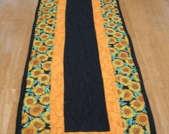 Quilted Sunflower Fall Holiday Table Runner