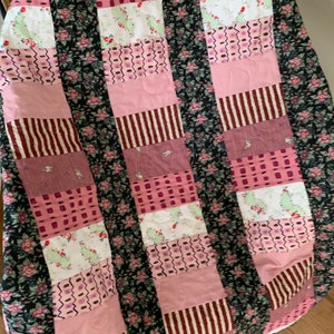 Lap Quilt/Pretty in Pink Lap Size Quilt/Fireside Quilt image 7