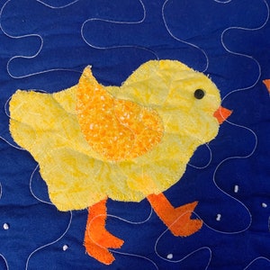 Appliquéd Chicks Mini Quilt/Three Little Chicks Table Topper/Wall Hanging image 2