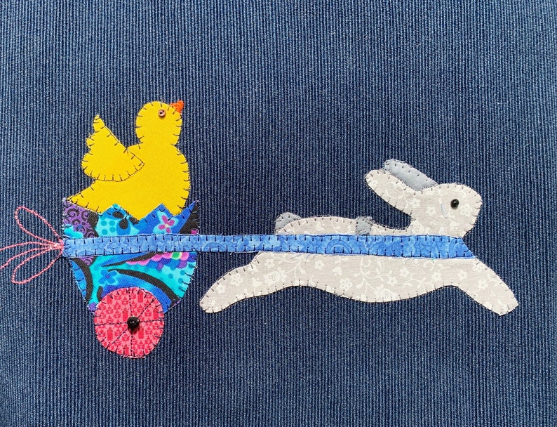 Easter Bunny and Chick Appliqué Table Topper/Easter Bunny Placemat Applique image 1
