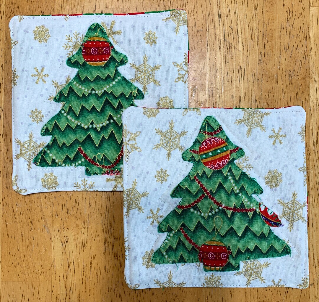 Quilted Appliqued Christmas Tree Mug Rugs Set of 2 Pieces/winter