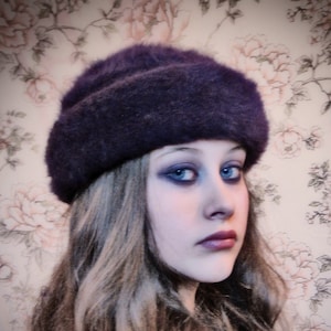 Vintage purple hat, boutique Kates Canada
