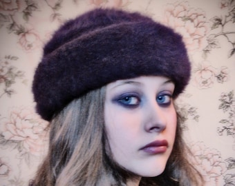 Vintage purple hat, boutique Kates Canada