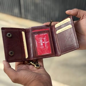 Cartera de cuero para motociclista, Cartera de cuero con cadena, Regalos para motociclistas, Regalos para motociclistas para hombres, Cartera de motociclista hecha a mano, Cartera triple