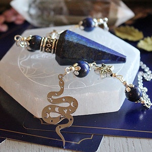 Lapis Lazuli crystal Pendulum divination tool, Male Witch Dowsing pendulum psychic tools, Witchy gifts masculine pendulum