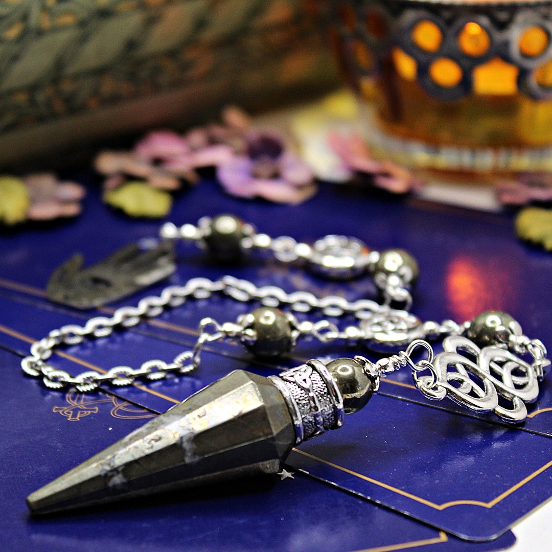 Pyrite Crystal Pendulum Divination Tools, Witches Knot Mystic Hand ...