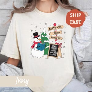 Christmas Snowman T-Shrit, Read Confort Colors Present Booklover, Christmas Booklover Shirt, Antisocial Readers Tee