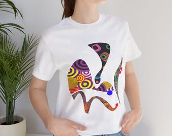 Abstract Pop Art Unisex Tee: Colorful Graphic T-Shirt