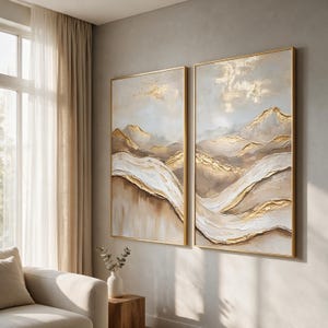 Juego de 2 lienzos texturizados con diseño de montaña en tonos beige y dorado, estilo Wabi Sabi, para la decoración de la sala de estar.