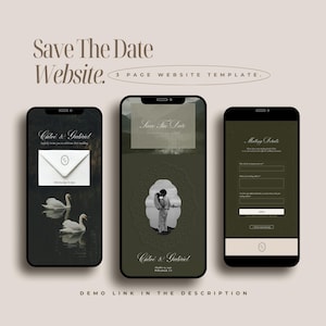 Könnte beinhalten: Rustikales Holzschild mit dem Text "Welcome to our home" in weißen Buchstaben. Das Schild hat eine Used-Optik und ein schlichtes, einladendes Design, perfekt für eine Veranda oder einen Eingangsbereich.