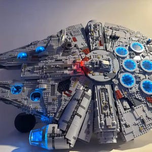 Millennium falcon 75192 Display Stand & Lighting Kit