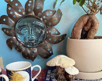 Vintage Celestial Sun Face Wall Sconce Candle Holder, Metal Sunburst Rays, Heavy Molded Glass Face Tealight Holder, 90s Boho Decor