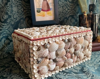 Oversized Vintage Seashell Jewelry Box, Large Shell Encrusted Trinket Box, 1970s Folk Art Sailor’s Valentine, Coastal Decor, Beach House