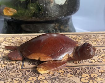Vintage Hand Carved Wooden Turtle Figurine: Trinket Shelf Decor